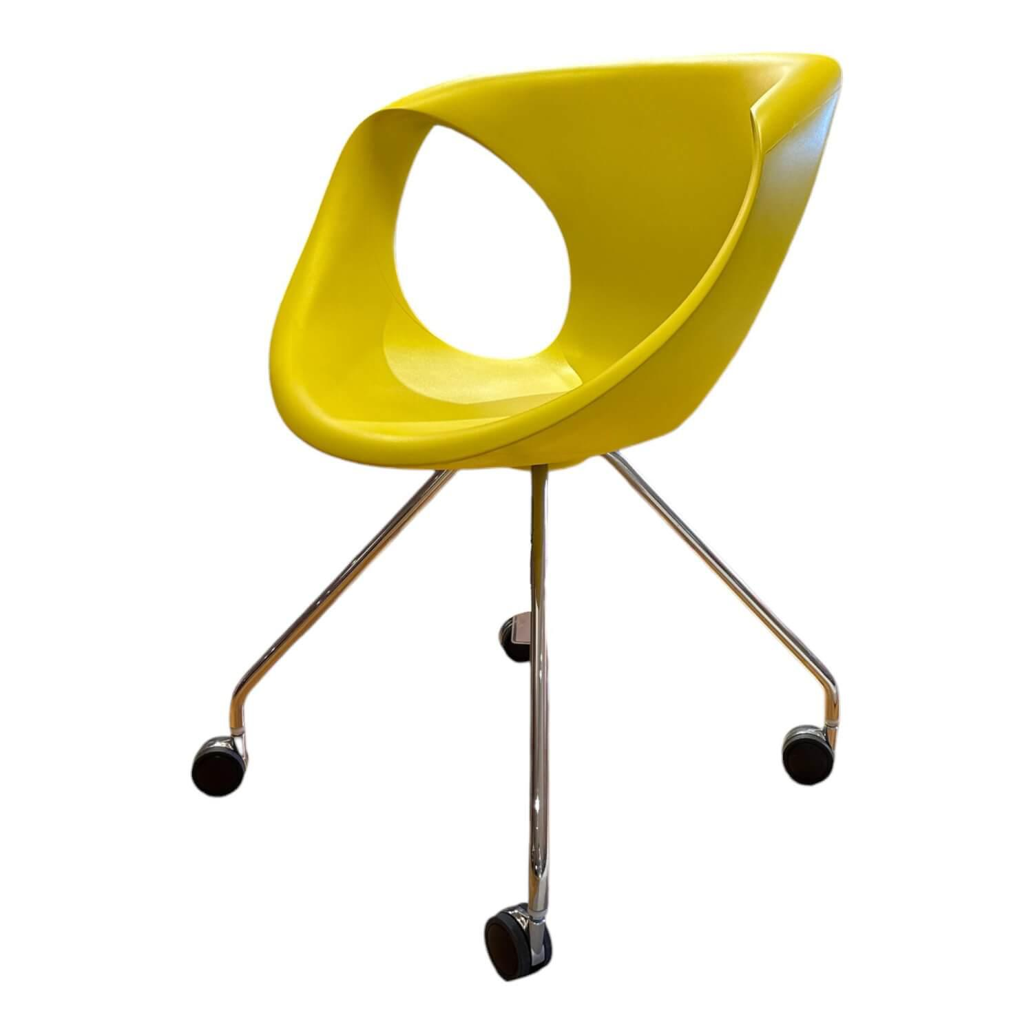 Stuhl Up 1 907 61 F 040 X10R Mit Rollen Sitzschale Polyurethan Gelb Gestell Stah...