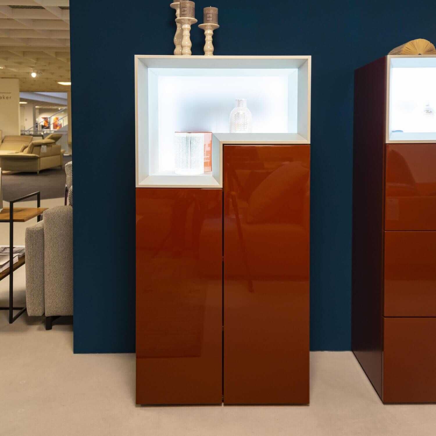 Vitrine Lack Hochglanz Bordeauxrot Mit Beleuchtung