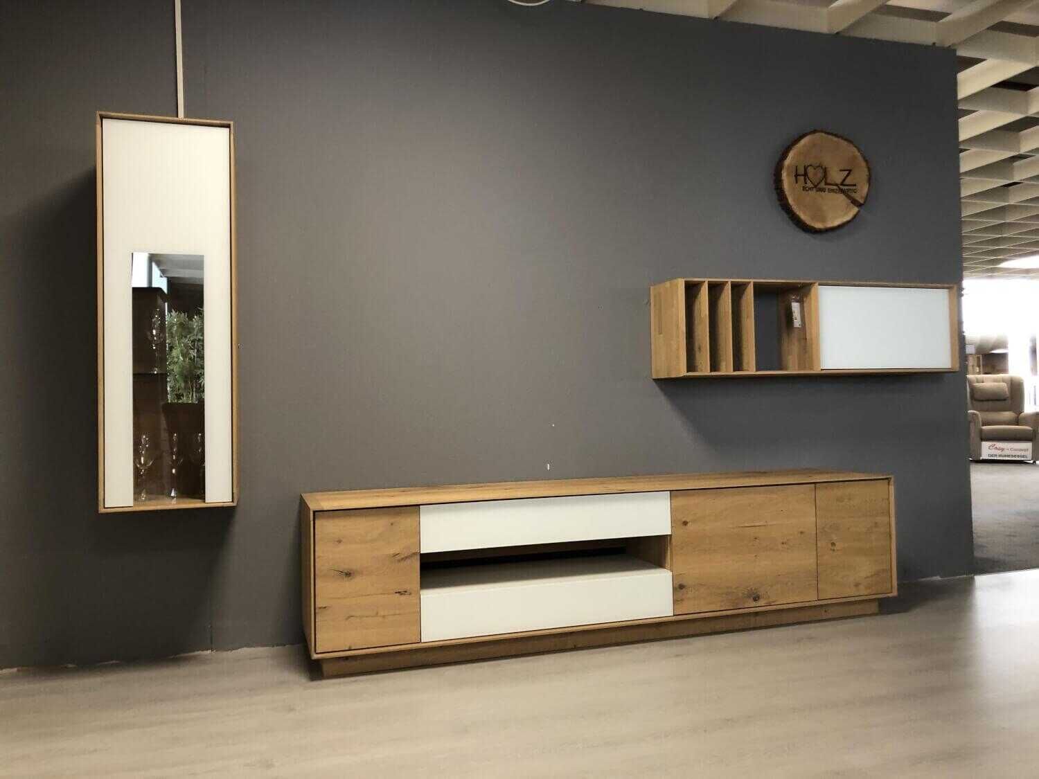 Wohnwand LS4160 Boardeiche Gebuerstet mit Glasapplikation