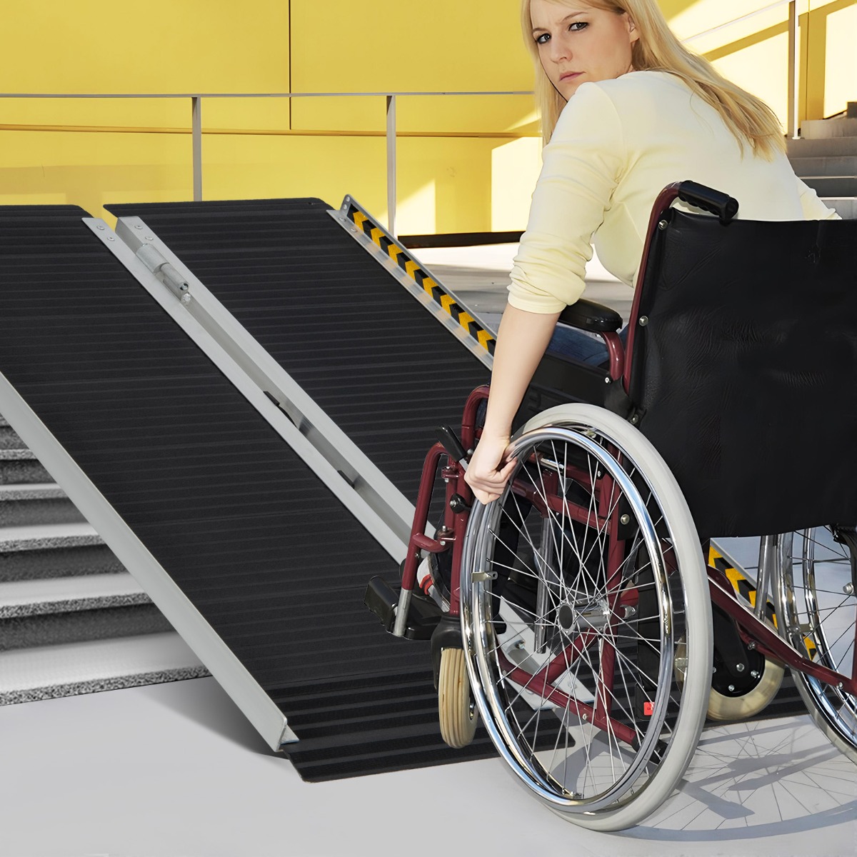122 x 74 cm Rollstuhlrampe Tragbare & Anti-Rutsch Klapprampe bis zu 272kg Belastbar Aluminium