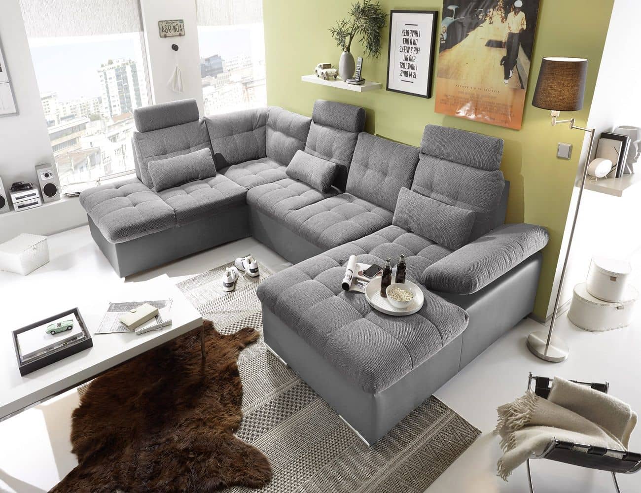 Elegante Wohnlandschaft Jakarta von Ed Exciting Design – Luxus und Komfort in einem